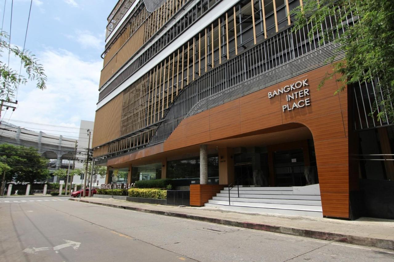 Bangkok Inter Place Hotel Exterior photo